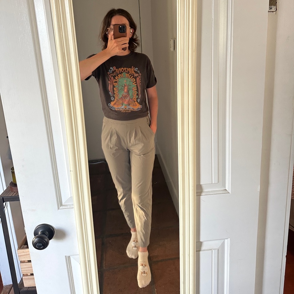 Stretchy, Tan, Pleated Lululemon Straight Pant